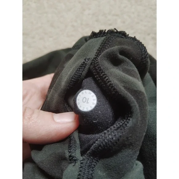 Lululemon Align Leggings Size 10 Green Camo High Rise 27" Inseam - Picture 4 of 6